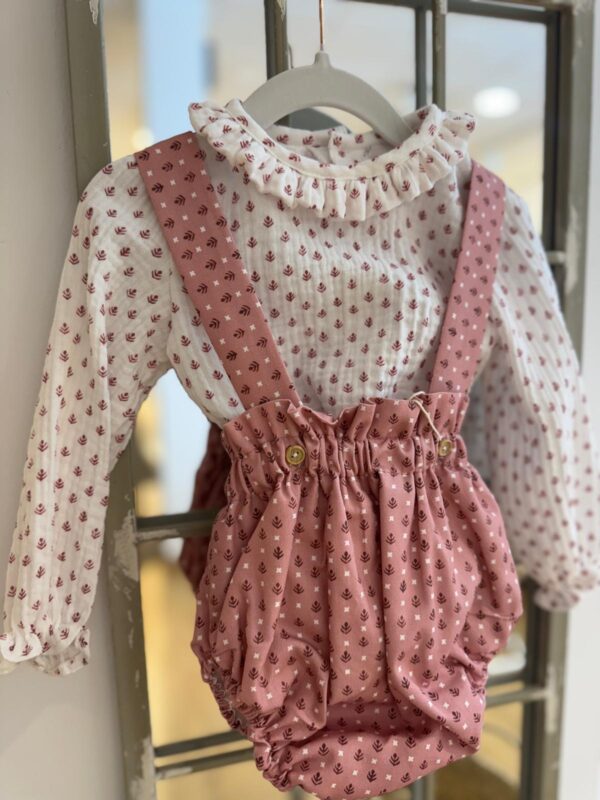 RANITA PINO ROSA + CAMISA