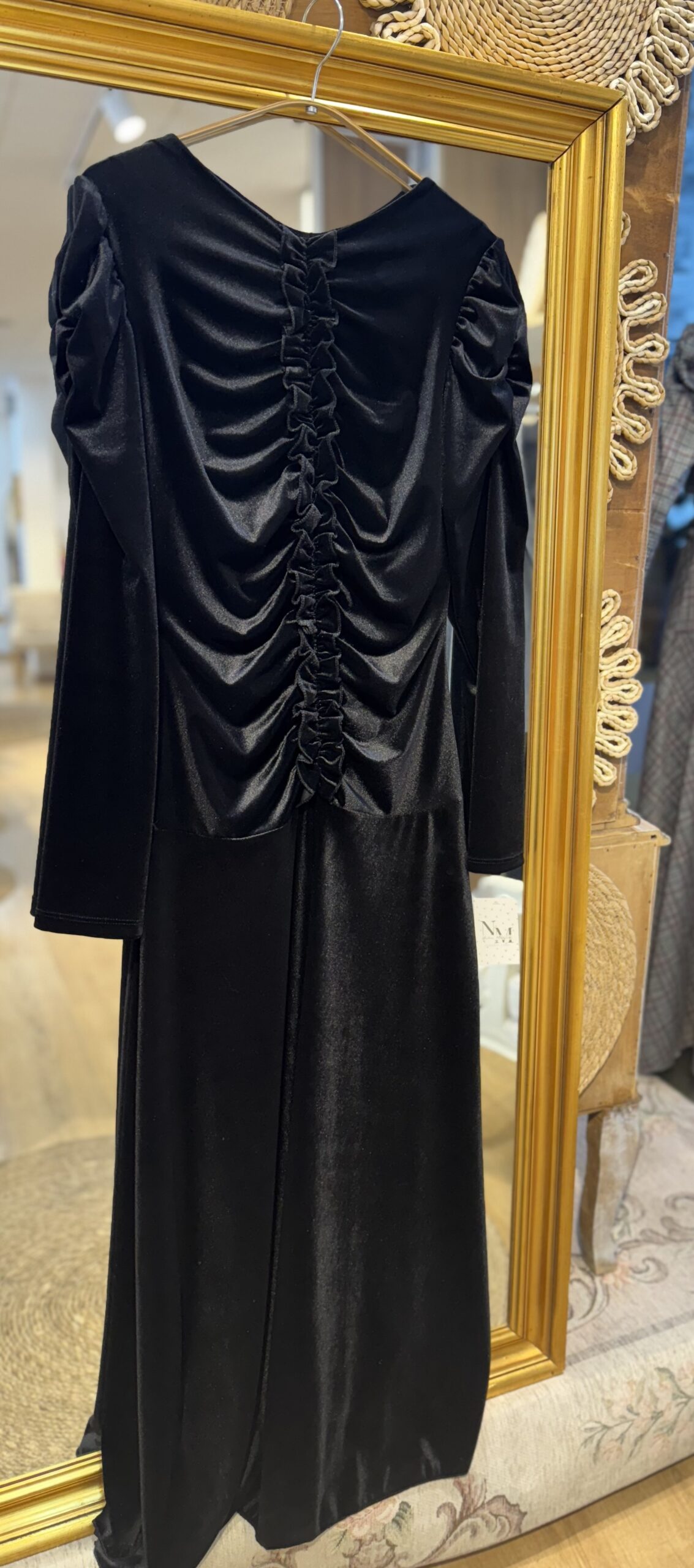 VESTIDO VELVET NEGRO